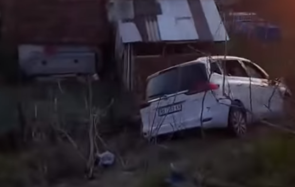 Aktiviralo se klizište na auto-putu Novi Sad-Sremski Karlovci: Saobraćaj obustavljen (VIDEO)