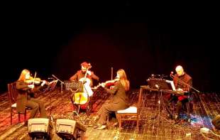 Humanitarni koncert u Beogradu: Sećanje na žrtve požara u <span style='color:red;'><b>Kočani</b></span>ma