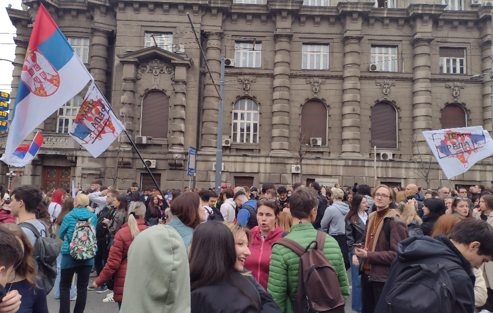 ODLOŽENO SUĐENJE ZA NAPAD NA STUDENTE: Veliko interesovanje za proces, ovo je predlog Tužilaštva
