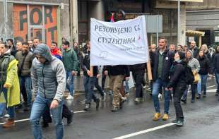 Podrška studentskim protestima na udaru vlasti: Predsednik Srbije ispunio obećanje o krompiru za univerzitetske profesore