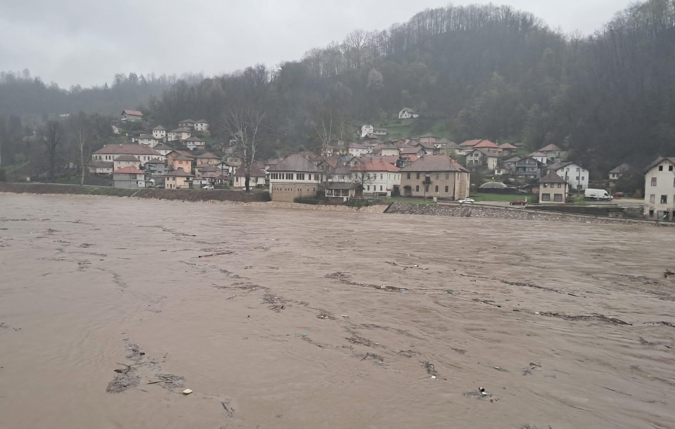 Bujične poplave u BiH: Reke se izlile, situacija zabrinjavajuća