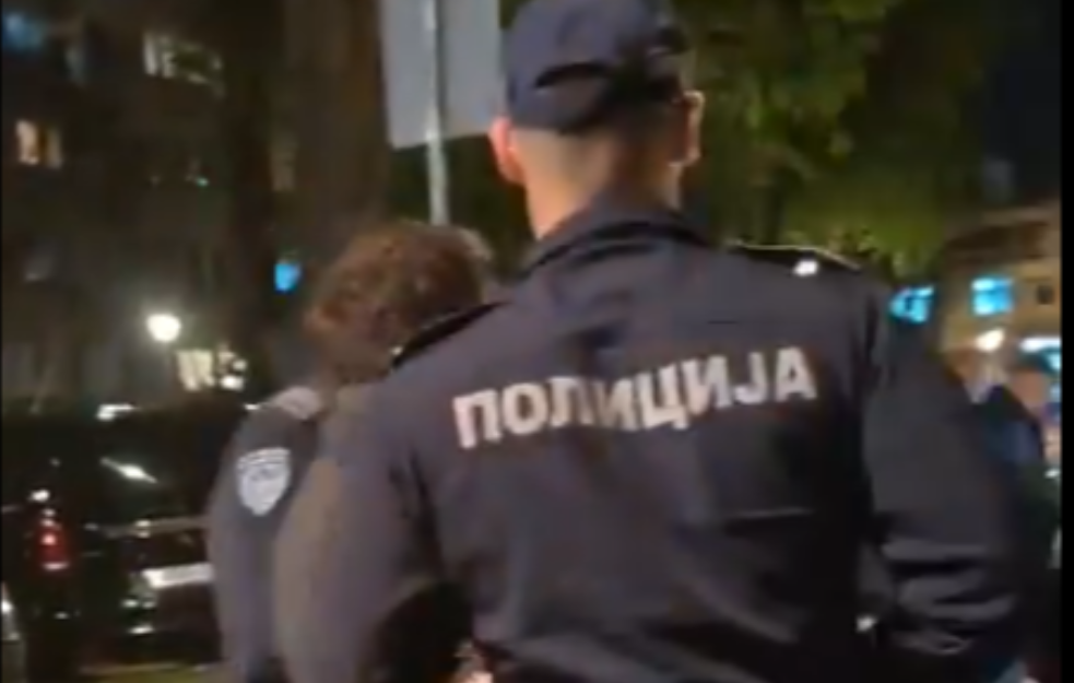 (VIDEO) BRAVO ZA LIKA! Pogledajte snimak privođenja u Bloku 4 kojem se smeje cela Srbija 