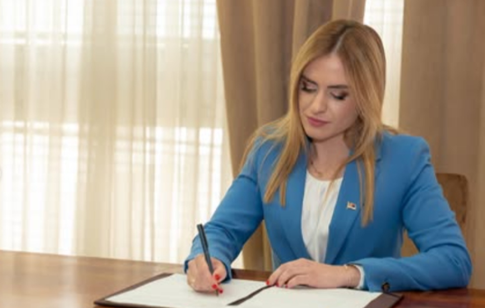 Nova biografija Milice Zavetnice: Misterija ministarkine diplome