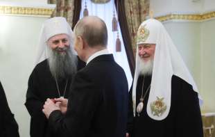 Patrijarh <span style='color:red;'><b>Porfirije</b></span> kod Putina: „U Srbiji je u toku obojena revolucija, nadam se prevazilaženju iskušenja“
