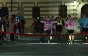 Studenti maratonci stigli u Osijek: Svečano dočekani sa porukom Jedan svet, jedna borba