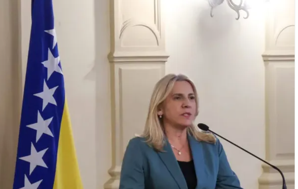 Željka Cvijanović predvodi delegaciju BiH na sahrani pape Franje u Rimu
