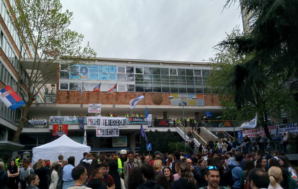 Blokada RTS završena, vlast najavljuje novi izbor Saveta REM uz neizvesnu nezavisnost