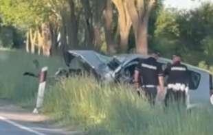 Nesreća na putu Sombor-Apatin: Auto sleteo s kolovoza, jedna osoba poginula (FOTO)