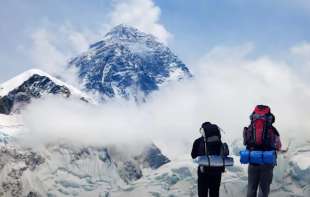 Prve žrtve ove sezone: Dva planinara iz Indije i Filipina poginula na Mont Everestu