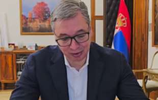 Vučić se udvara sirotinji: Objavio snimak kako jede sardine bez luka, i poručio da mu se vratila energija (VIDEO)