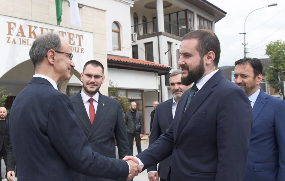 Premijer Macut i ministar Zukorlić u Novom Pazaru