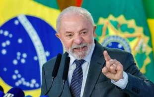Brazilski presednik: Bajden je želeo da uništi Rusiju