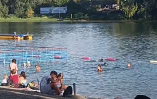 Kupališna sezona na Adi Ciganliji počinje danas uz podizanje Plave zastavice
