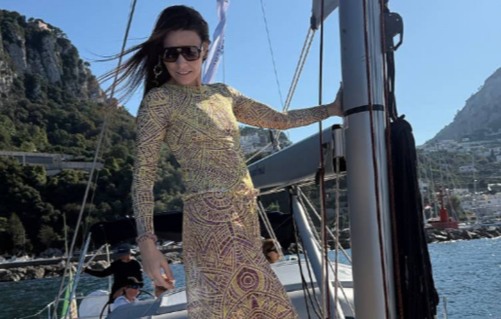 Ruskinja ponela titulu najlepše žene na svetu: Ima 40 godina, petoro dece i svoj biznis (FOTO)