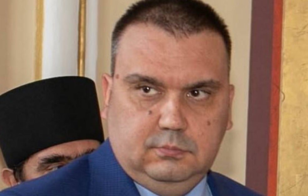 Odani lojalista sklonjen sa funkcije: Smenjen jedan od načelnika BIA Marko Parezanović