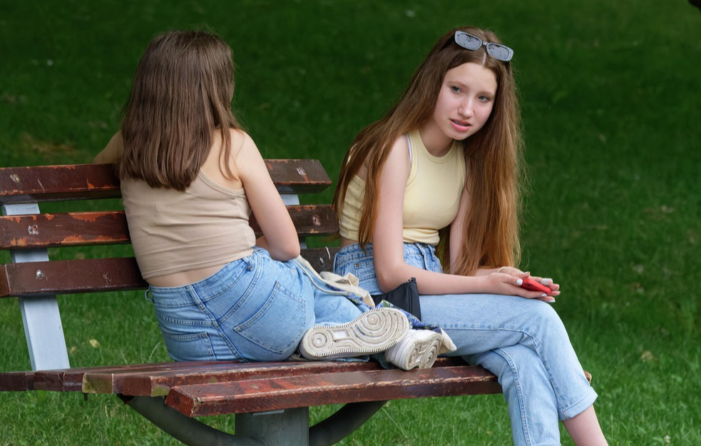 Kako tinejdžeri danas provode vreme online