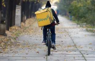 Zašto dostavljači na biciklima krše saobraćajne propise?