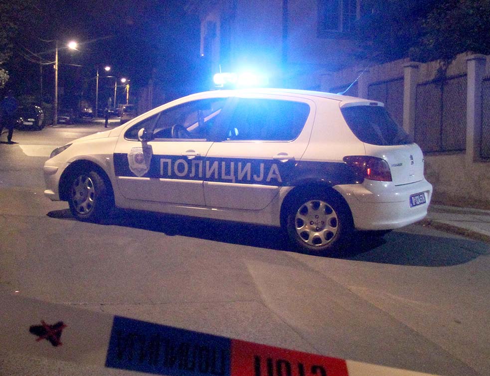 PolПолиција хапси полицију због примање мита и злоупотребу службеног положаја