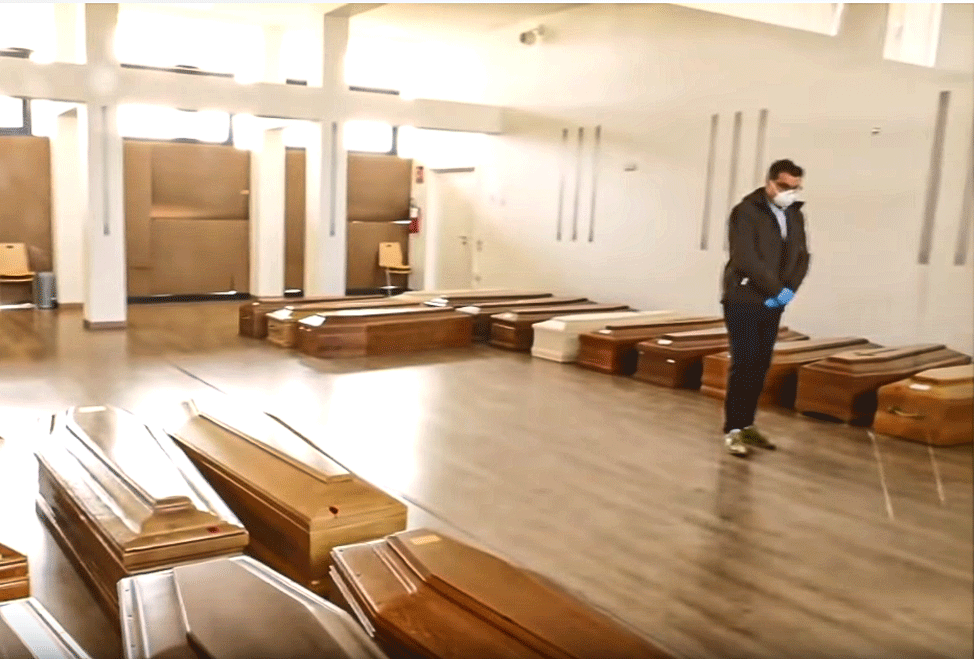 Jezive scene iz Italije, <span style='color:red;'><b>mrtvačnice</b></span> više nemaju mesta (VIDEO)