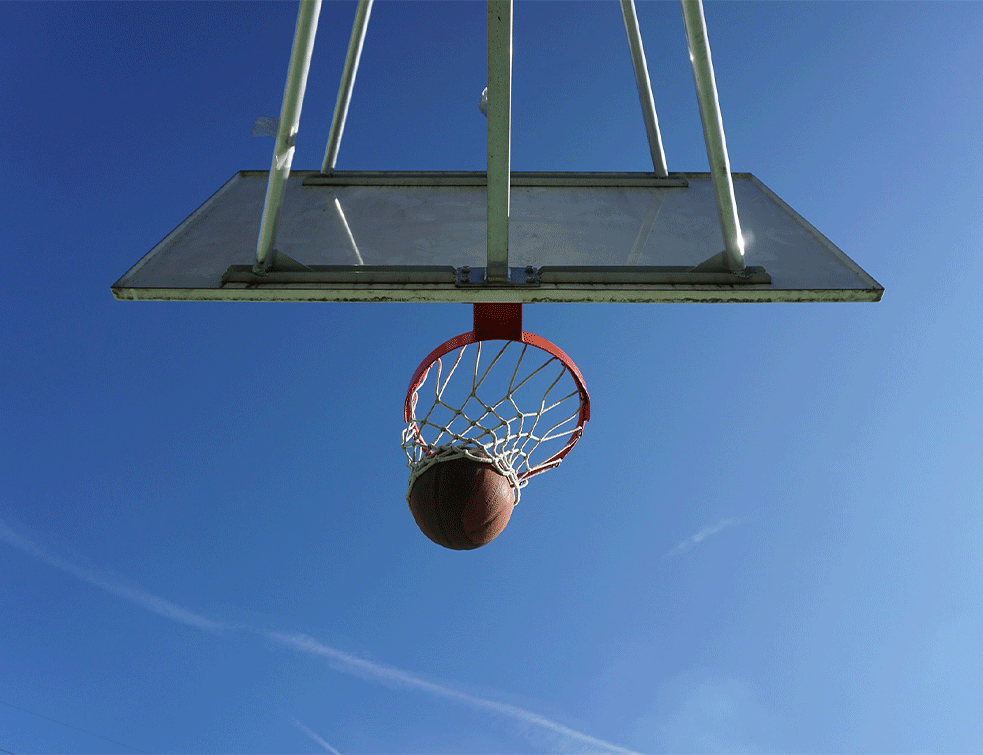 ZAKUCAVANJEM PROTIV BASKETA: Kako daskom naterati klince da ostanu kod kuće