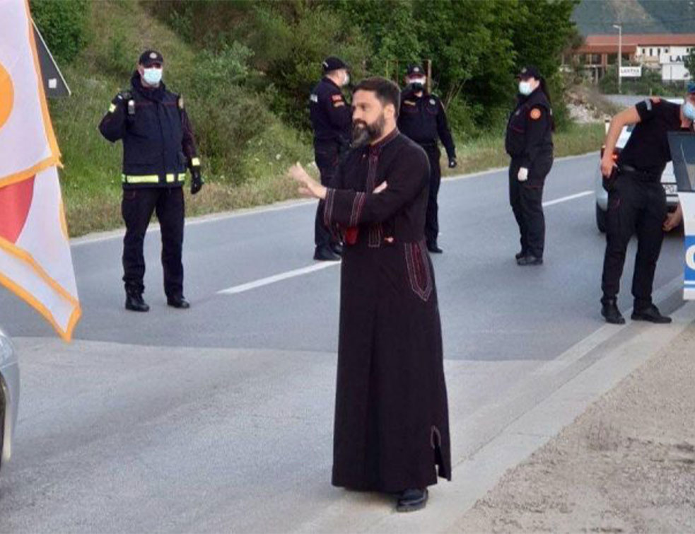 Milov režim nastavlja da hapsi sveštenike: U Tivtu uhapšen otac Mijailo Backović