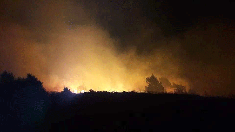 Požar bukti na Hvaru, vatra se širi zbog oluje (FOTO)