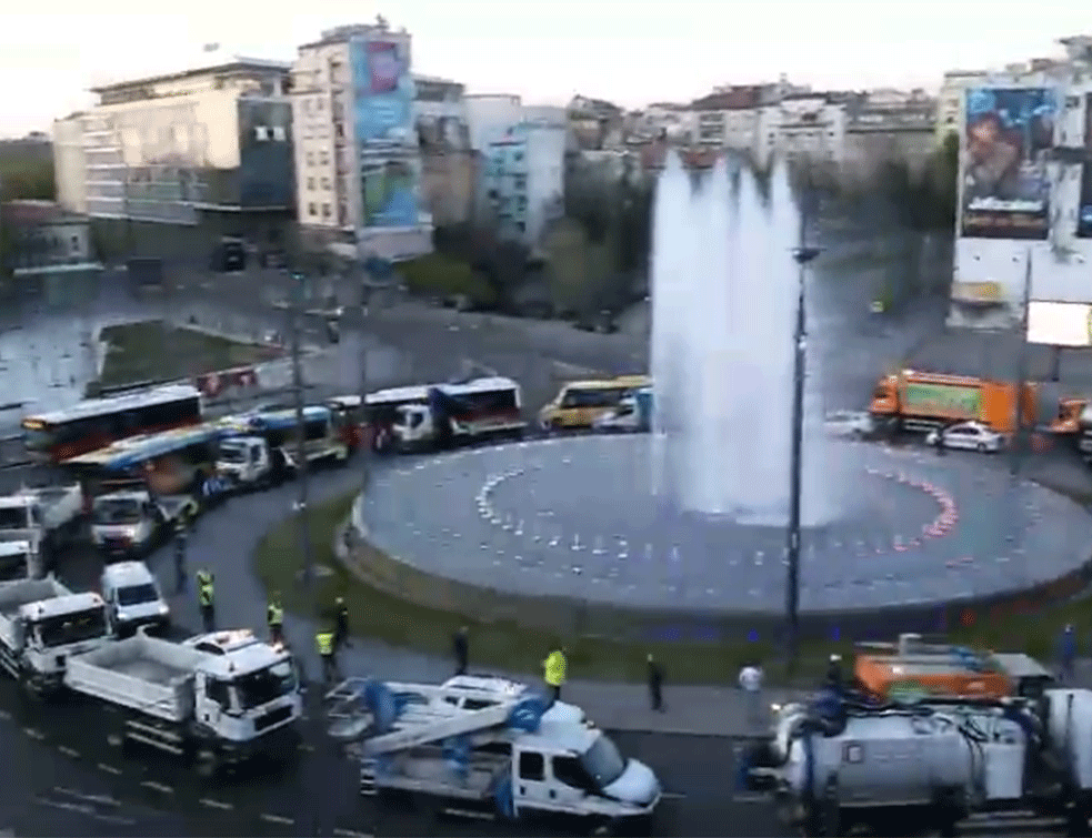 Šta se to dešava na Slaviji USRED POLICIJSKOG ČASA? (VIDEO)