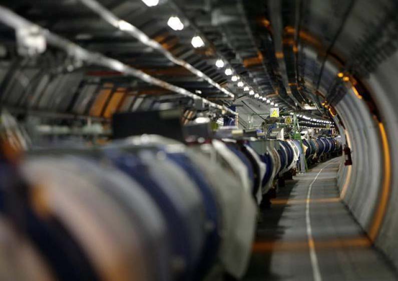 Распад Хигсовог бозона, изузетно откриће научникау ЦЕРН-у, учествују и научници из Србије