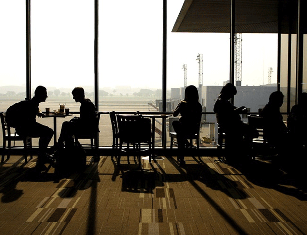 Socijalno distanciranje na aerodromima (ne)moguće?