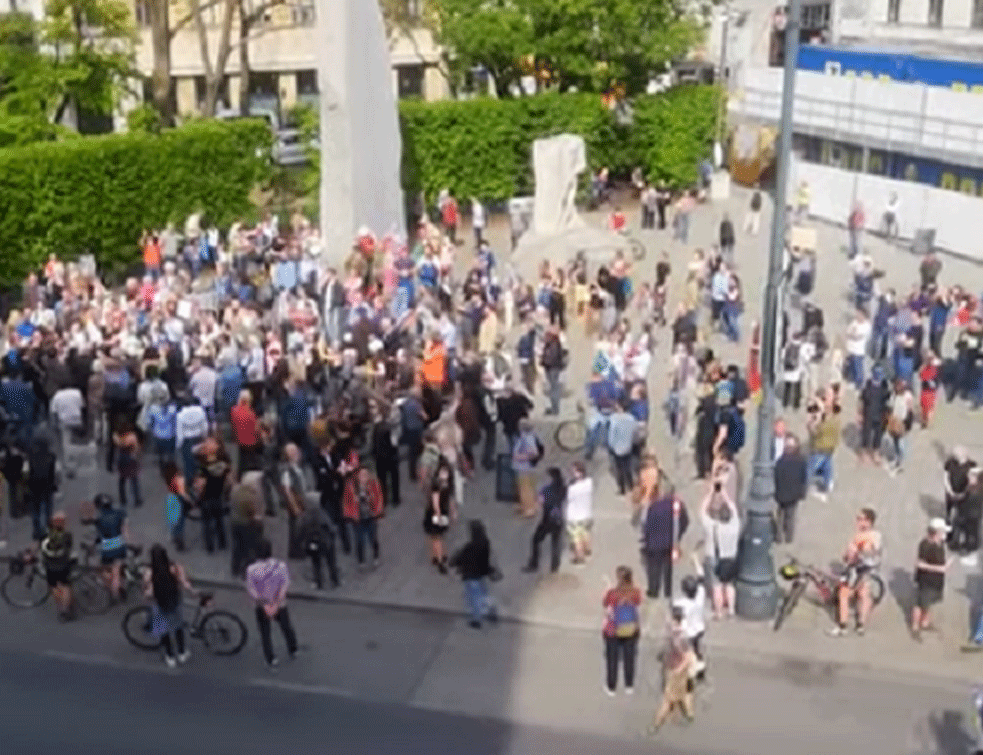 Protesti u Beču: Tvrde da koronavirus ne postoji