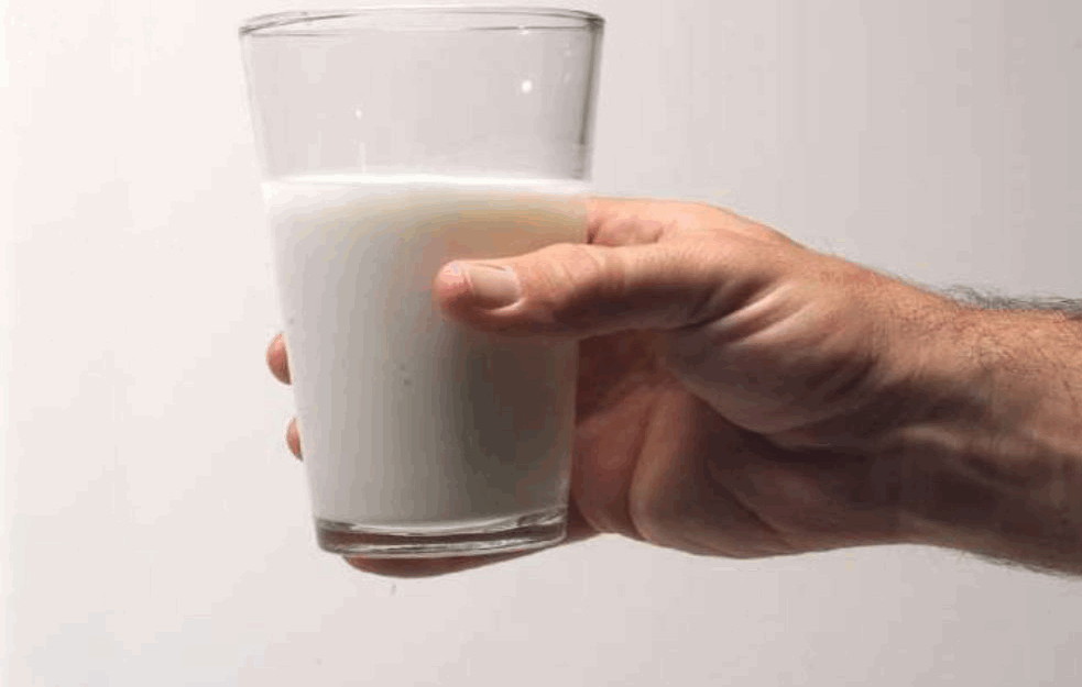 MORATE ZNATI: Jogurt je jako zdrav, ali u OVIM situacijama ga ipak IZBEGAVAJTE