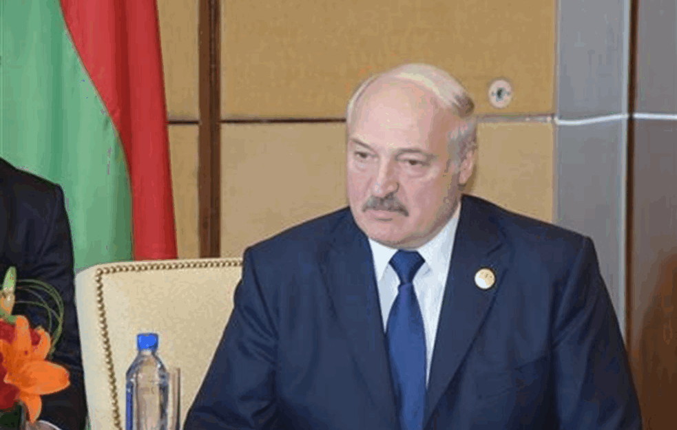 Belorusija: Lukašenko raspustio vladu