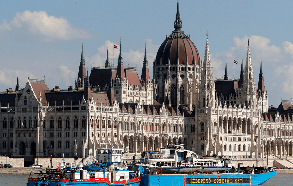 Mađarska demantovala da zatvara granice sa Srbijom