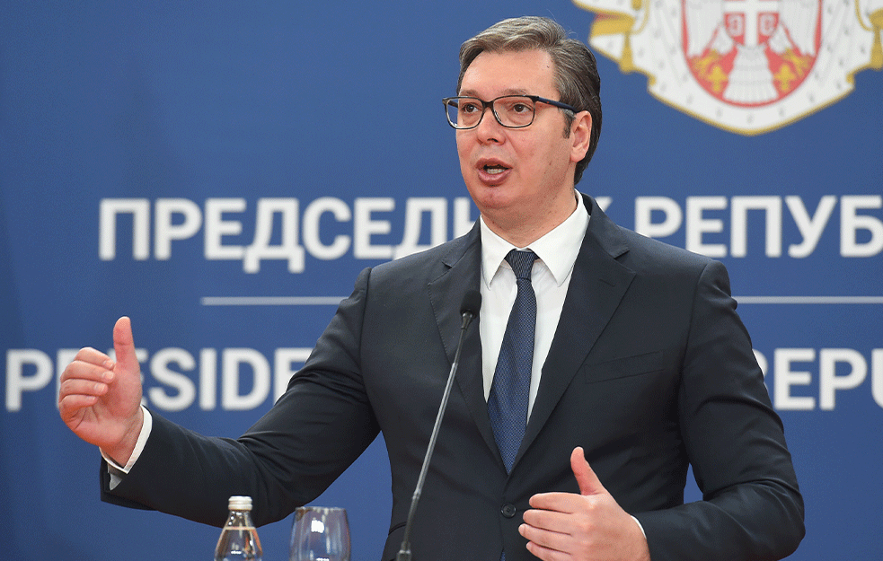 Predsednik Vučić čestitao Novu godinu 