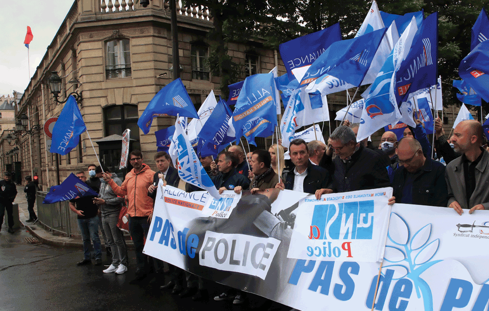 POLITIČKA KRIZA U FRANCUSKOJ: Opozicija podnosi predlog o izglasavanju nepoverenja vladi