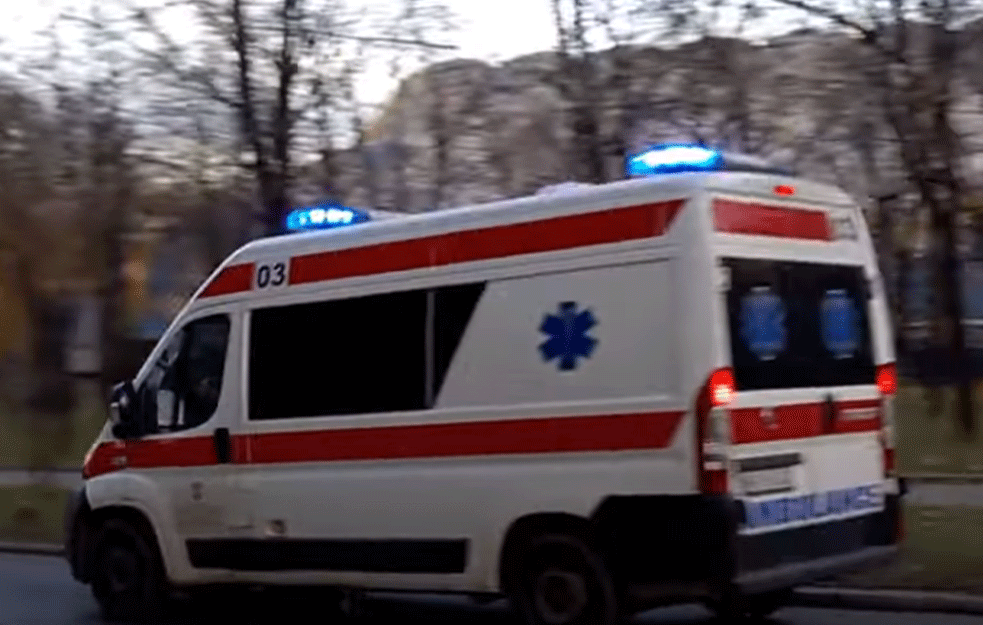 Noć u Beogradu: Hitna pomoć konstantno reagovala; težak udes kod Surčina, muškarac poginuo