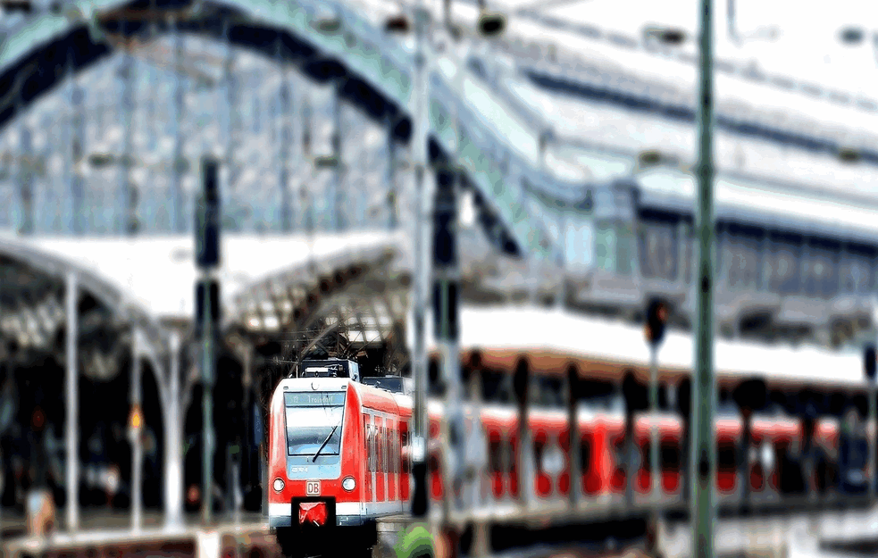 KOLAPS ŽELEZNIČKOG SAOBRAĆAJA: Štrajk zaustavio vozove u Francuskoj