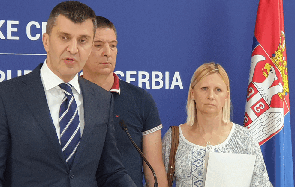 Savićima vraćaju dete! Ministar Đorđević obećao da preuzima slučaj i donosi odluku što pre