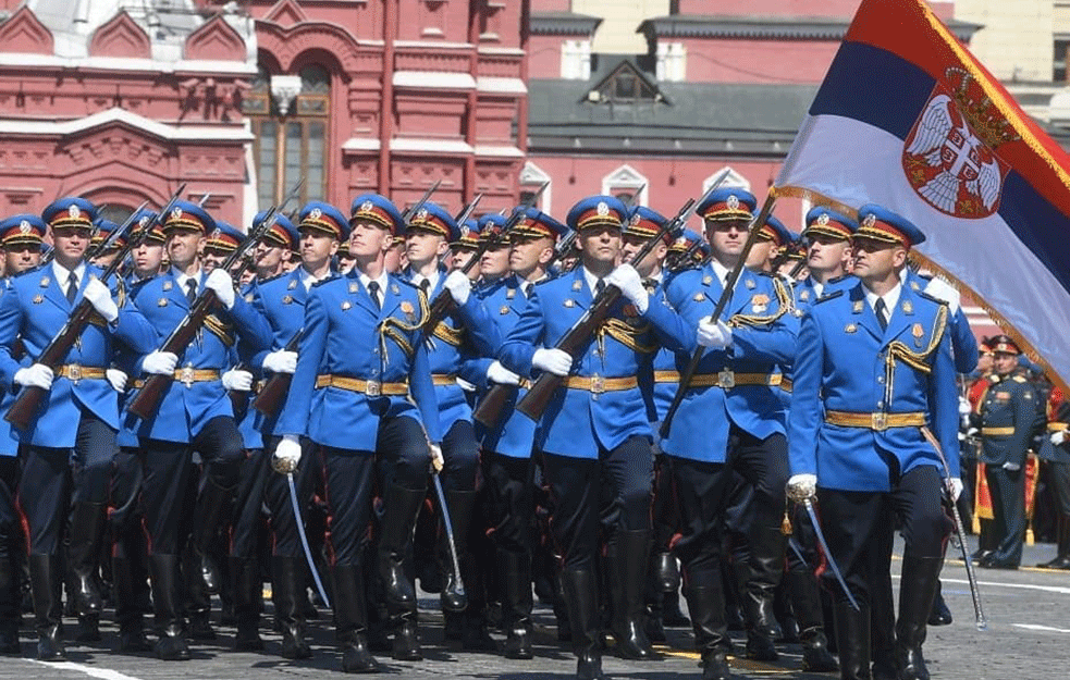 Srpski strojevi korak odjekivao Crvenim trgom: I naši vojnici deo vojne parade u Moskvi (VIDEO)