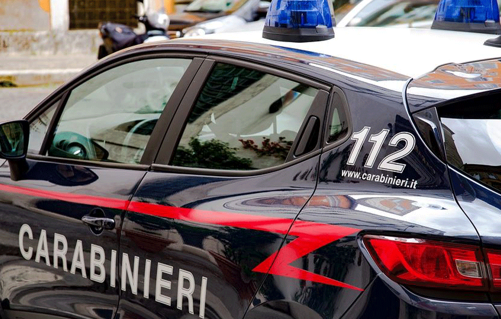 Italijanska policija sasvim slučajno sprečila potencijalno ubistvo: Uhapšen Srbin, Crnogorac i jedna <span style='color:red;'><b>ženska osoba</b></span>