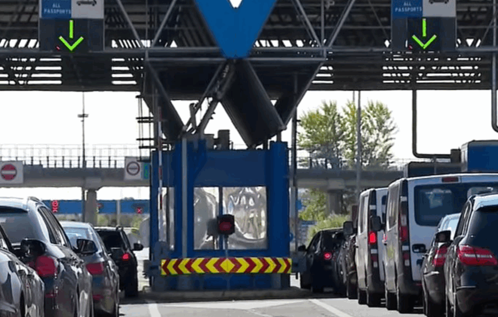 AMSS SAOPŠTIO: Evo koliko se čeka na ulazu u Mađarsku