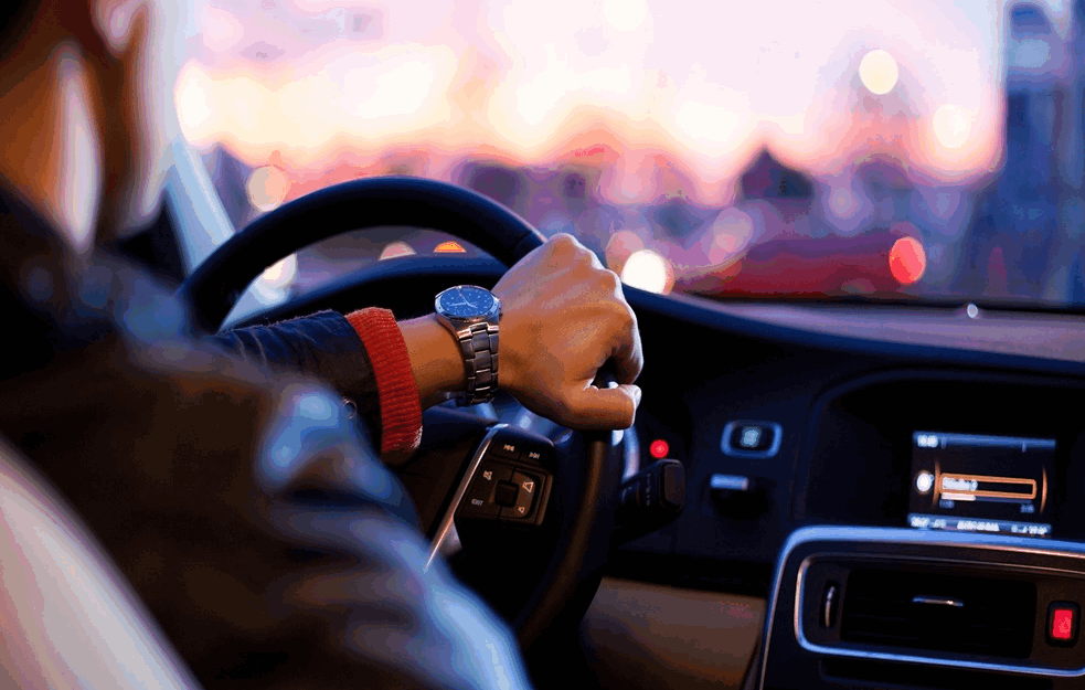 EU menja vozačke dozvole: Nova pravila zadaju glavobolju starijim vozačima