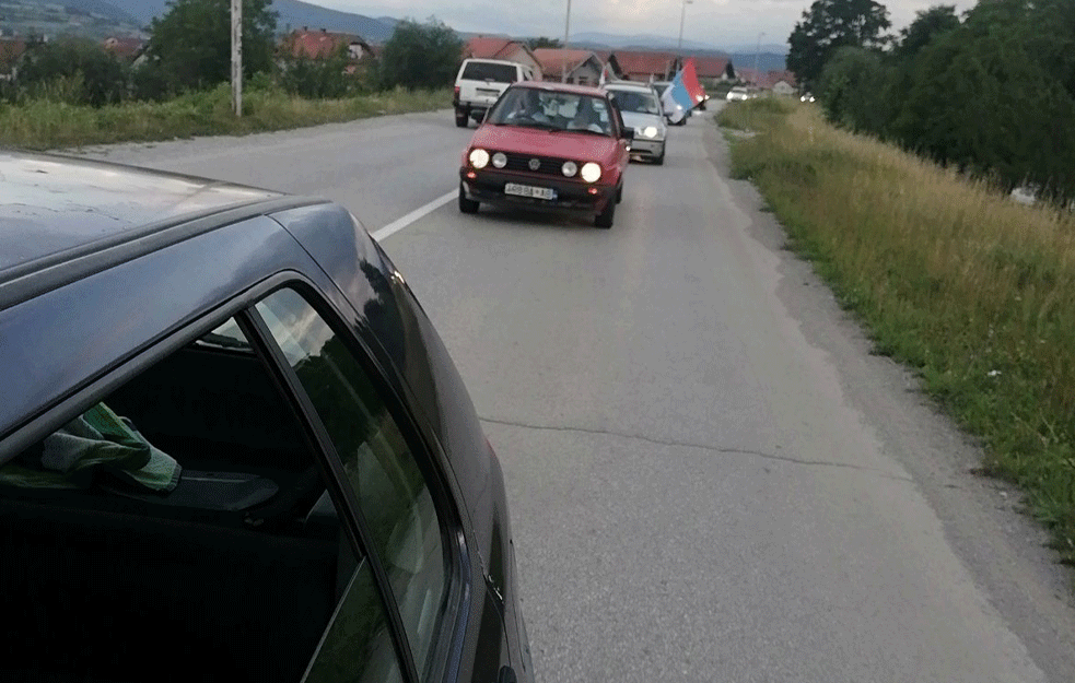 Novi podmukli plan crnogorskog režima: Kriminalcima na učesnike auto-litija?!?