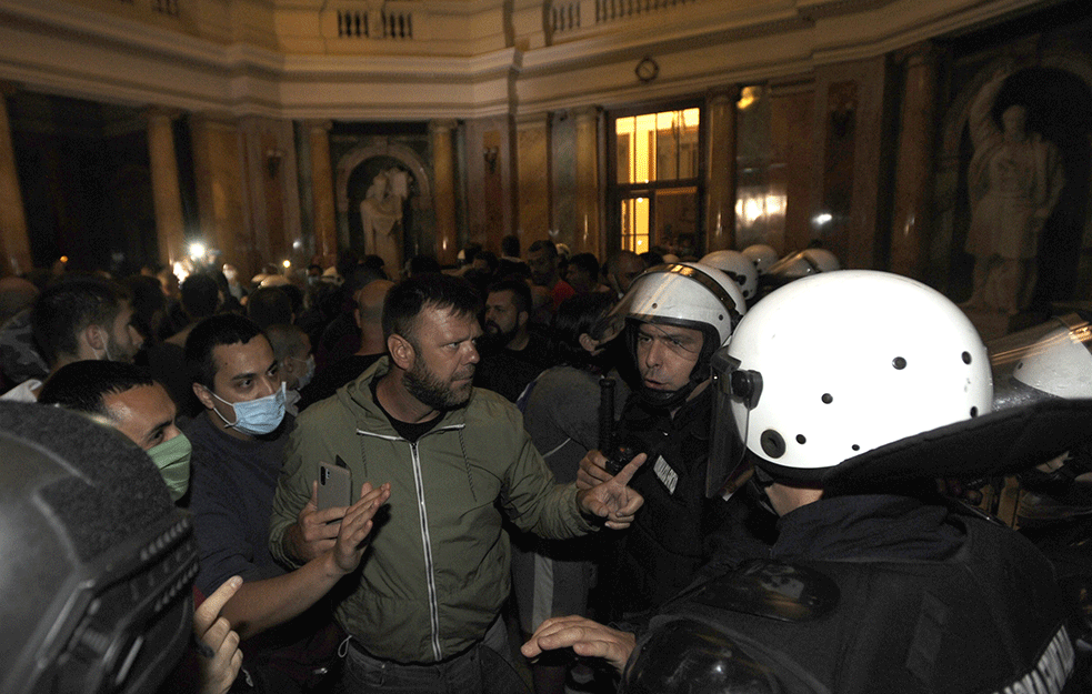 Stefanović: Nećemo tolerisati napade na policajce