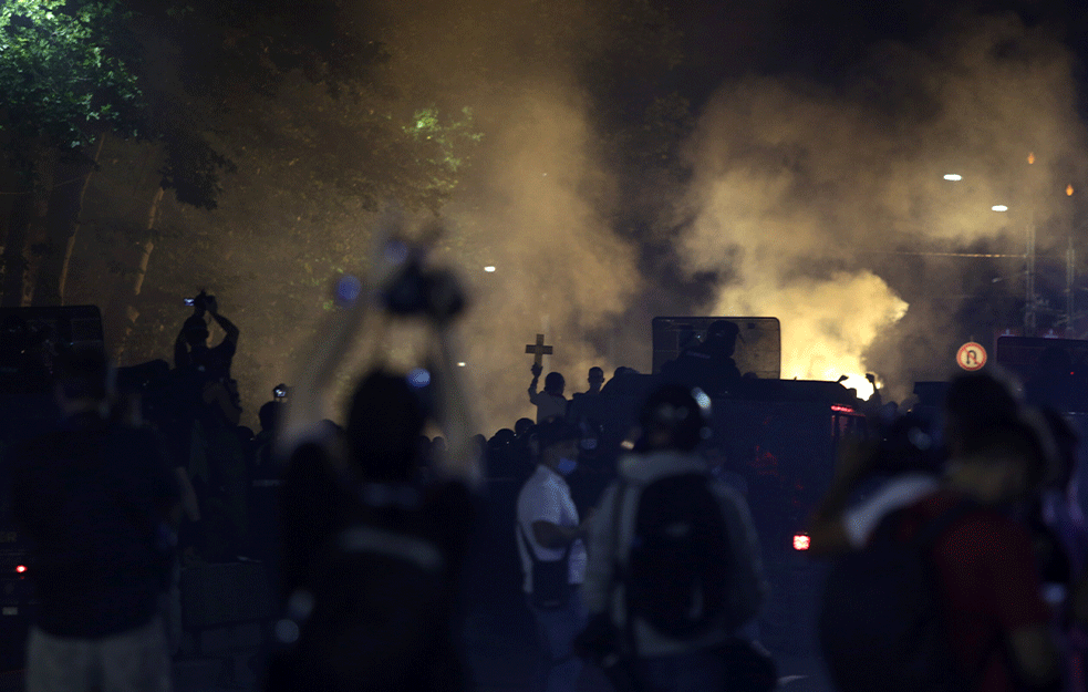 PROTESTI U SOLUNI I ATINI: Hiljade na novom protestu u Grčkoj zbog pogibije 57 ljudi u sudaru vozova