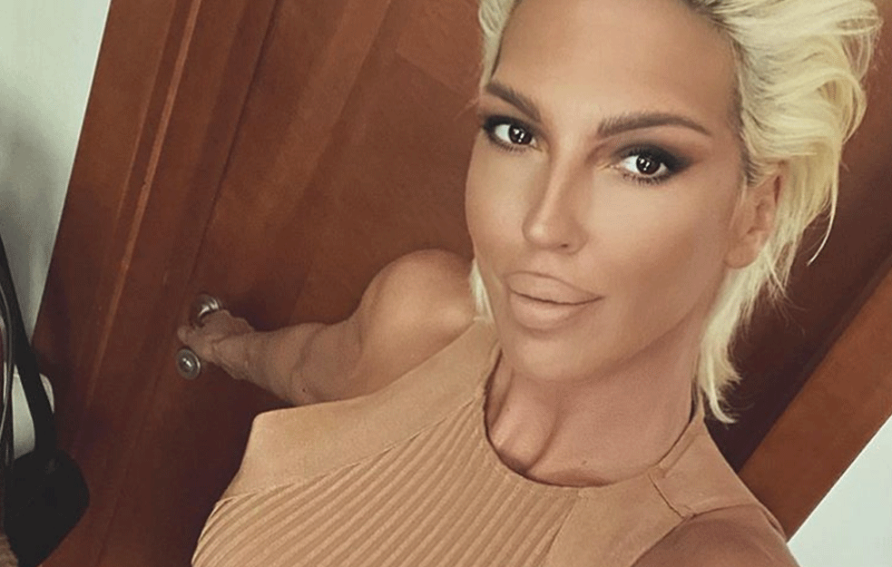 Karleuša šokirana ponašanjem kolega: Aman ljudi, prestanite s nastupima po klubovima!