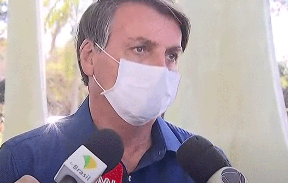 TUŽBA ZA BRAZILSKOG PREDSEDNIKA: Zaražen koronom a skinuo masku na konferneciji za novinare! (VIDEO)