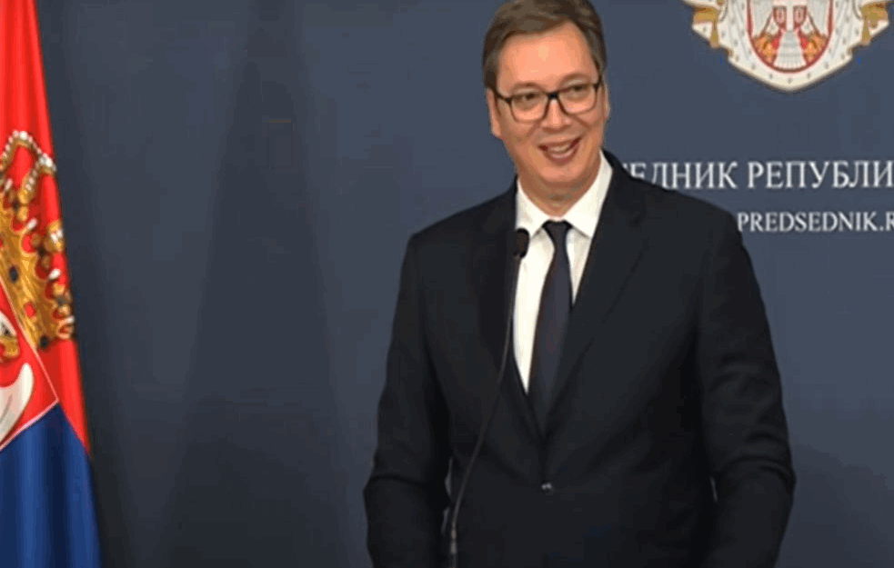 Vučić čestitao Đukanoviću Dan državnosti Crne Gore
