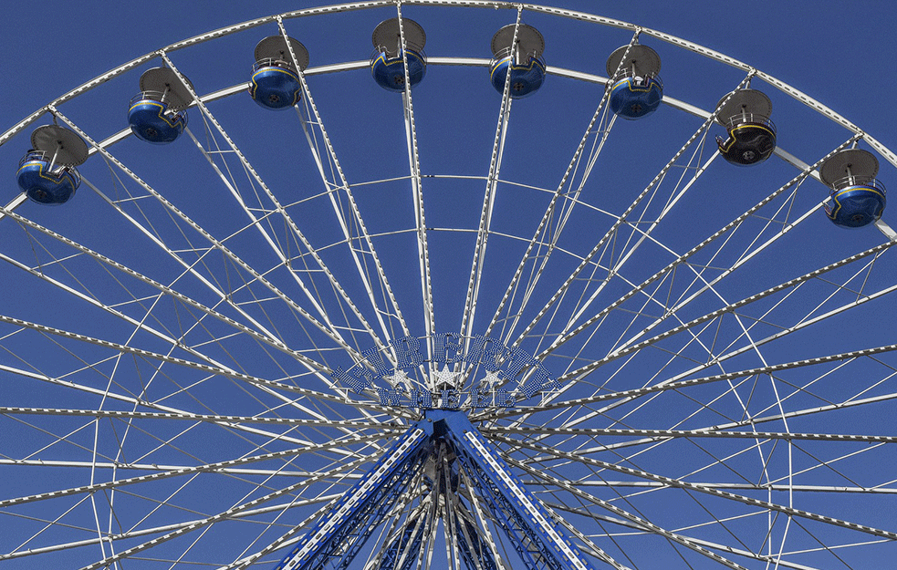 <span style='color:red;'><b>Luna park</b></span>ovi u Srbiji nisu bezbedni za najmlađe, svake godine veliki broj nesreća u kojima stradaju mališani: KO KONTROLIŠE NJIHOV RAD?