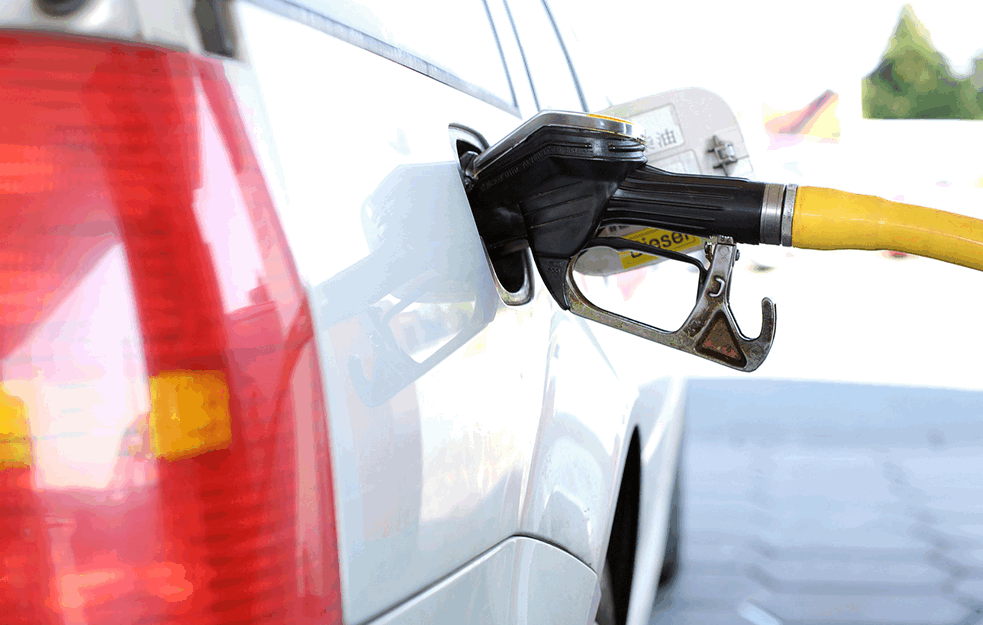 CENE GORIVA U PADU! Pogledajte koliko će koštati dizel i benzin narednih sedam dana